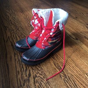 Red Plaid Khombu Snowboots